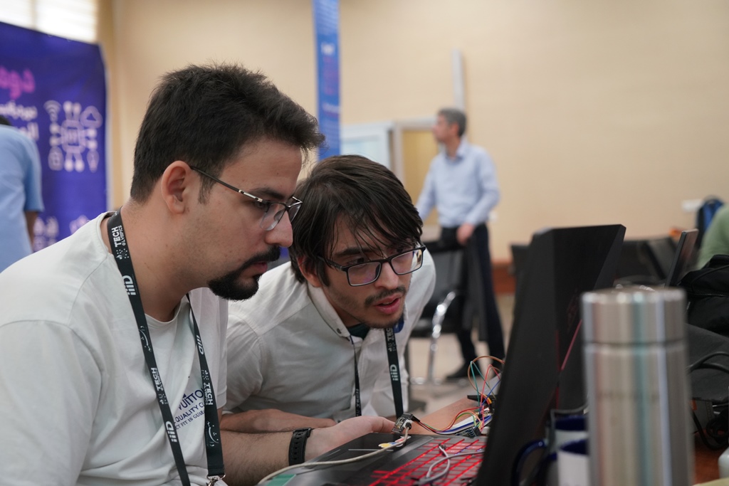 Only the Fast and Creative Survive – Hot IoT Finals at IIID